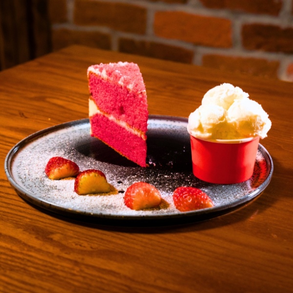 Rolling Smoke red velvet cake with ice cream in Clydebank.